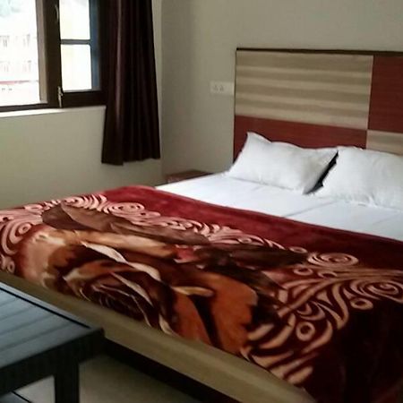 Hotel Deep Forest Kasol Buitenkant foto
