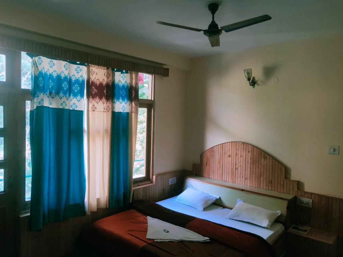 Hotel Deep Forest Kasol Buitenkant foto
