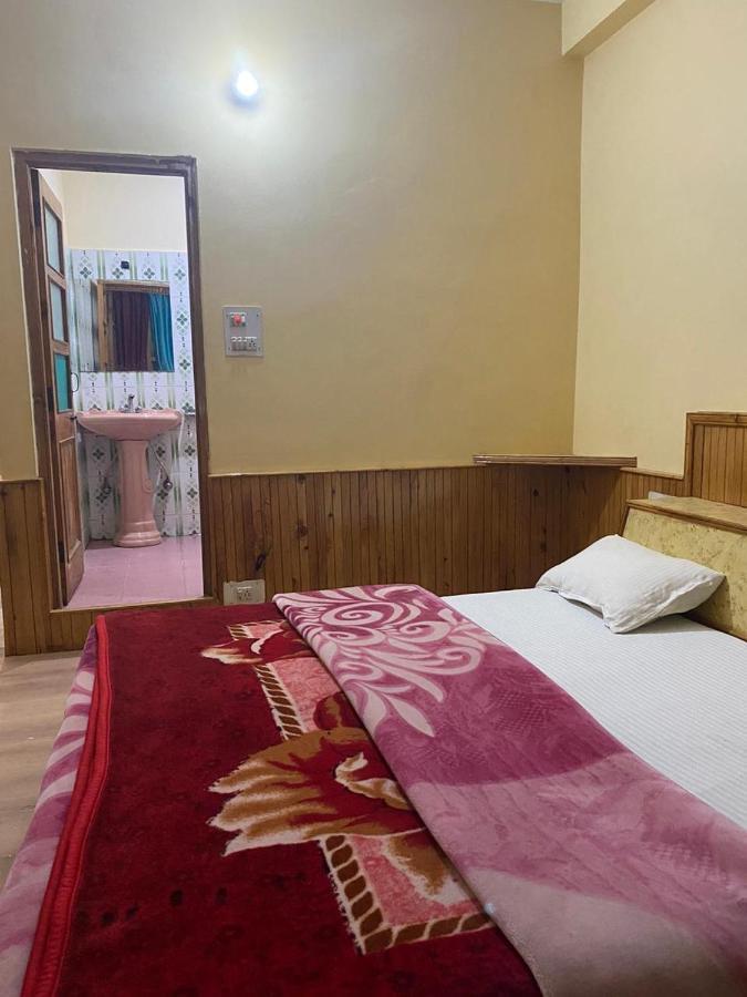 Hotel Deep Forest Kasol Buitenkant foto