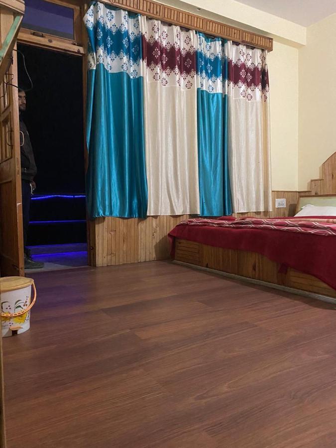 Hotel Deep Forest Kasol Buitenkant foto
